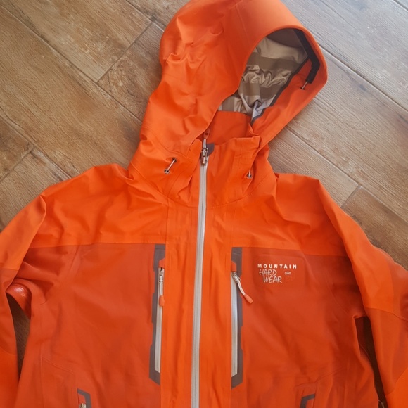 mountain hardwear dry q